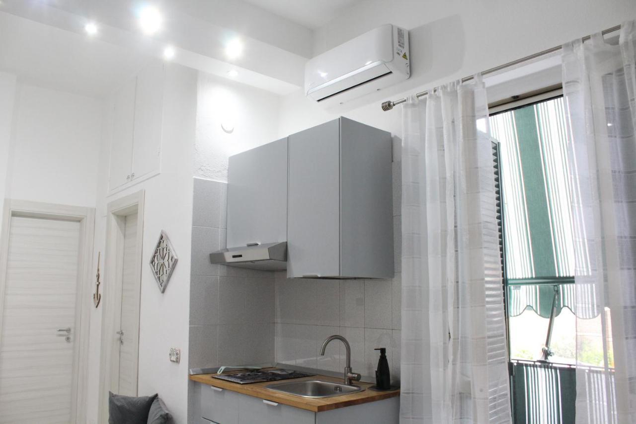 La Casa Ridente : Ischia Porto Apartment Exterior photo